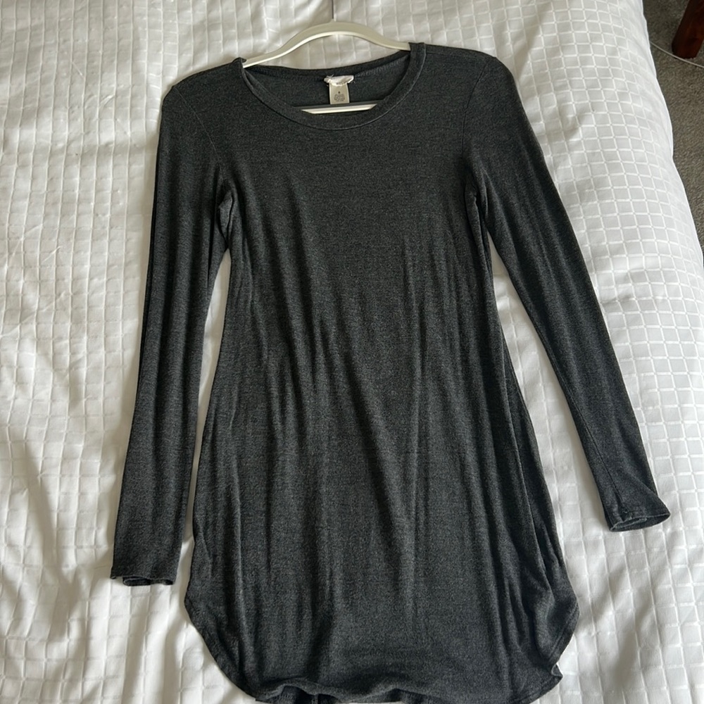 Grey long sleeve dress